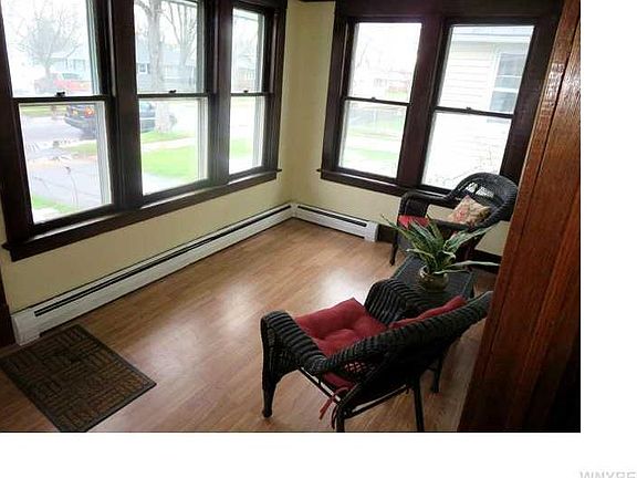 3rd image of 96 Walter Ave