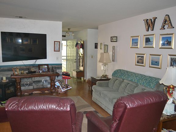 4th image of 6671 Creekside St