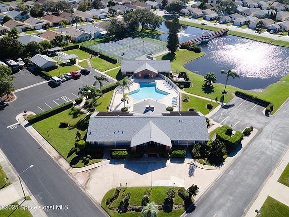 3rd image of 4149 Green Oak Dr