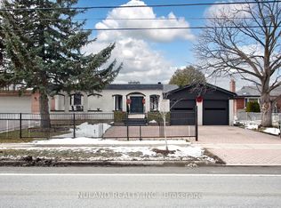 2098 Pharmacy Ave, Toronto, ON M1W1H8