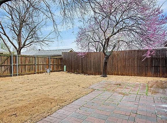 5th image of 8511 Santa Rosa Dr