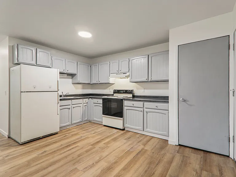 117 Washburn Rd #2 — Photo 17