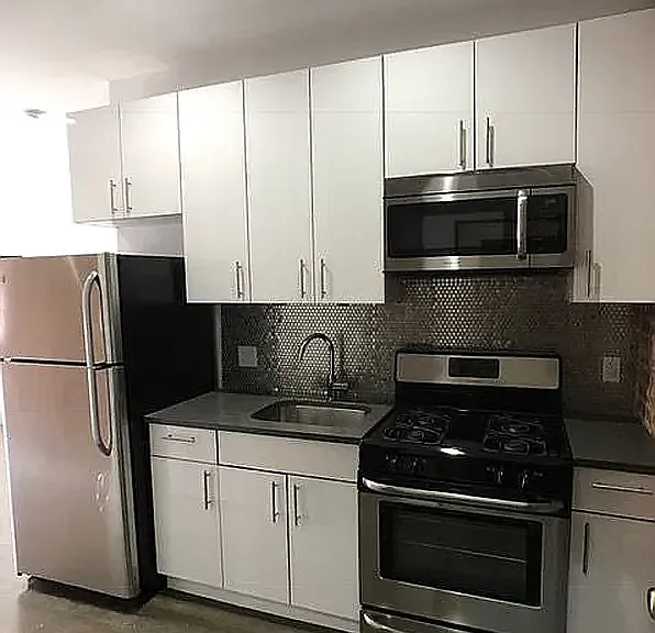 1609 Ocean Ave #2C — Photo 2