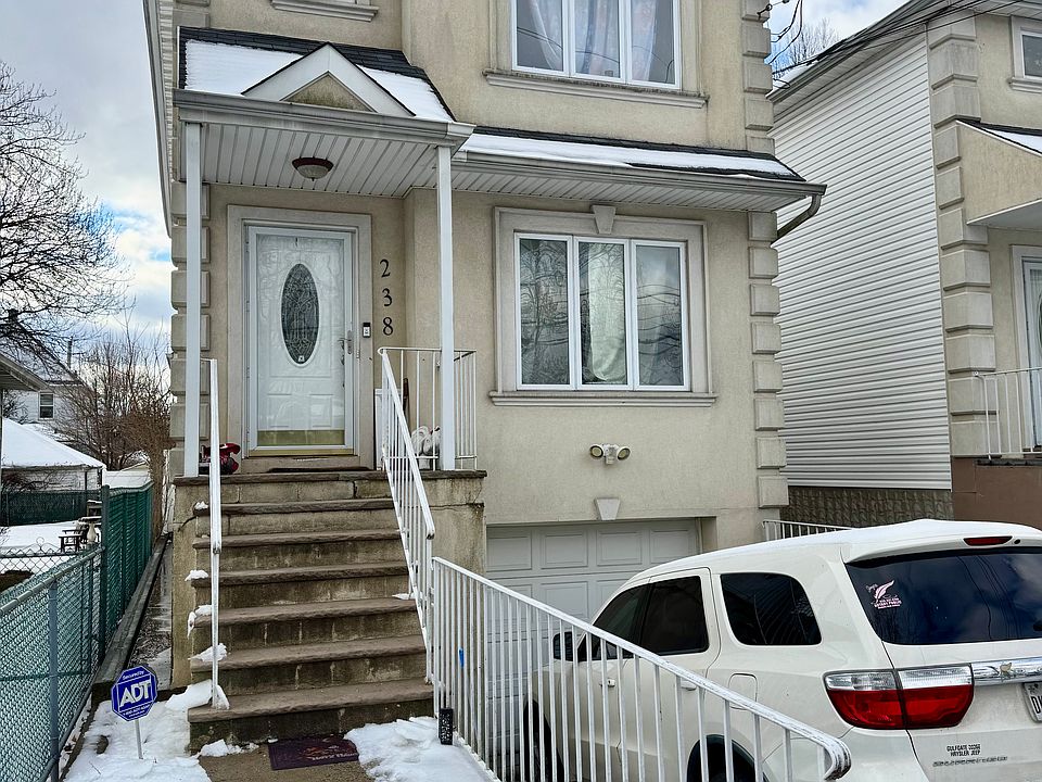 1st image of 238 Van Pelt Ave