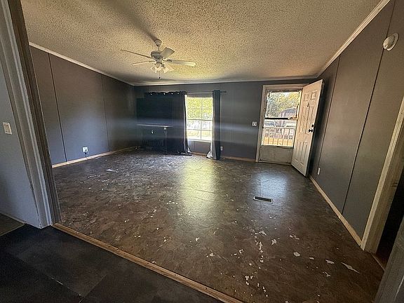 2nd image of 1943 Forrest Park Ct