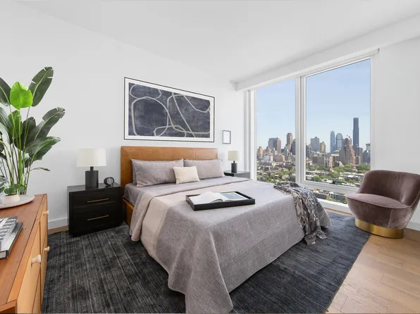 50 Bridge Park Drive image 4 of 13