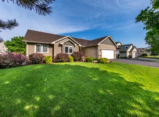 6665 Clearwater Creek Dr, Lino Lakes, MN 55038