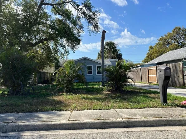 205 2nd Ave NW, Largo, FL 33770