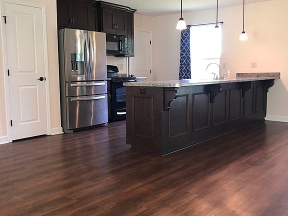 4th image of 2606 N Sherwood Dr