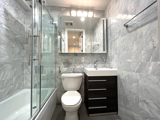 Rented by Akam Sales and Brokerage | media 18