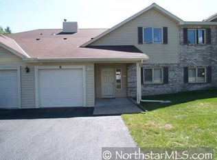 1935 Fox Ridge Dr, Saint Paul, MN 55118