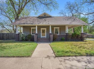 405 S Walnut St, Cleburne, TX 76033