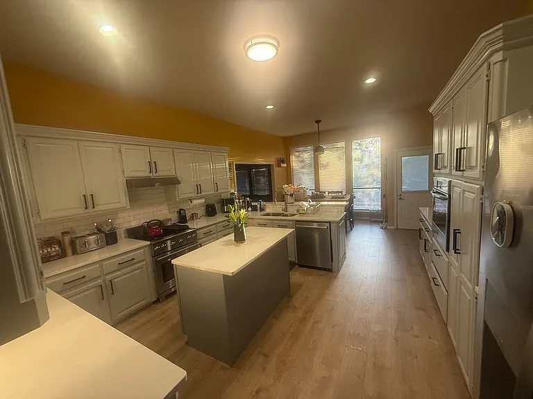 19501 Yearling Way — Photo 3