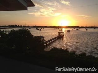 400 Bay Dr S, Bradenton Beach, FL 34217