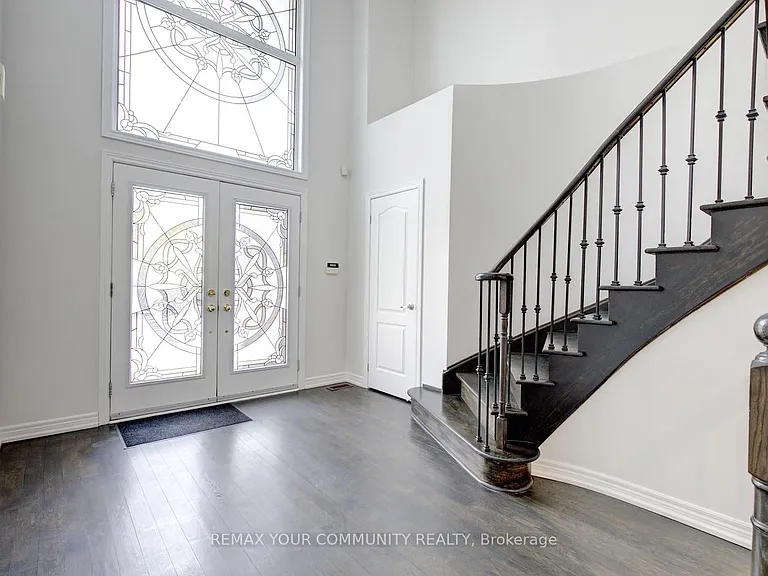 112 Golden Forest Rd — Photo 4