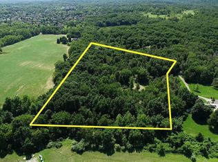 28 Pine Needle Trl, Rochester, MI 48306