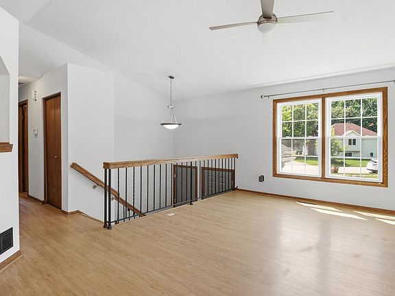 4th image of 17604 Lorence Way