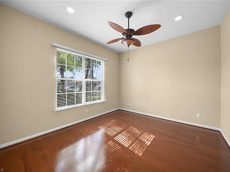 7914 Founders Cir — Photo 9
