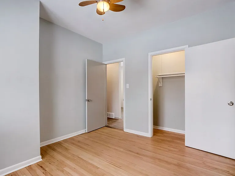 6805 6809 6811 6811a Lloyd Street 2013 #6815-W-2013A — Photo 11
