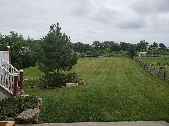 2nd image of 2740 Zoellners Way