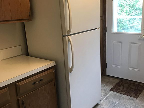 3rd image of 307 W Marshall St APT 3