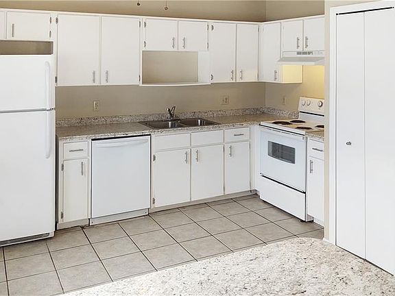 5th image of 2045 Garwood Dr