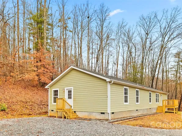 495 Little Hungry Rd, Hendersonville, NC 28792