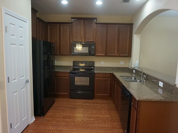 2nd image of 14134 Stilton St
