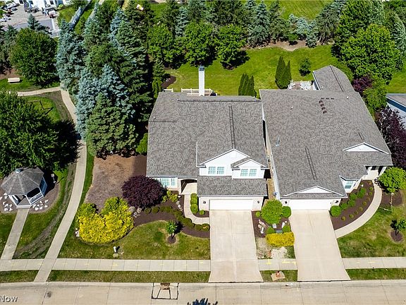 3rd image of 15346 Chestnut Oak Ln