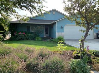 1912 SW 35th Pl, Redmond, OR 97756