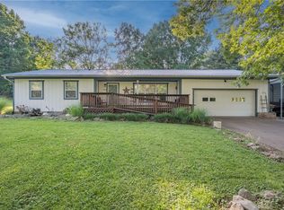 350 Glenwood Cir, Cassville, MO 65625