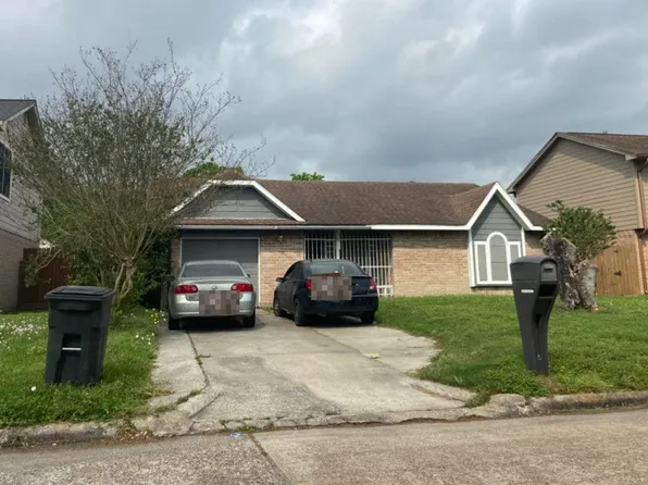 8611 Pearl Point St, Houston, TX 77044