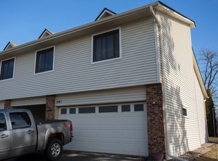 561 Skillman Ave E, Maplewood, MN 55117
