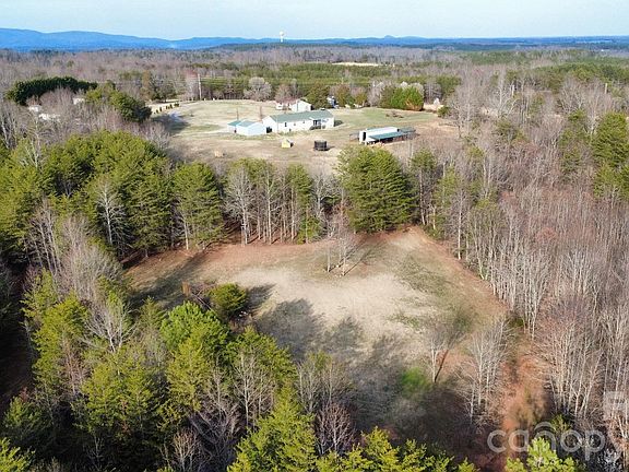 4th image of 3343 Hollis Rd