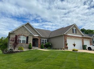 204 Lone Wolf Dr, Festus, MO 63028