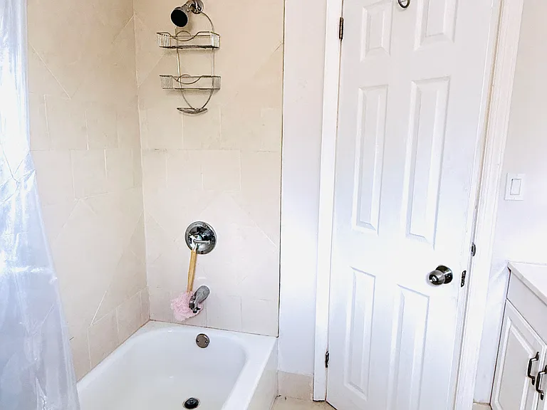 1514 Robertson Pl #2 — Photo 9
