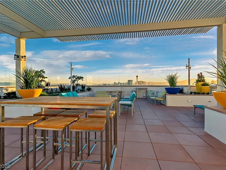 150 Las Vegas Blvd #1514 — Photo 39