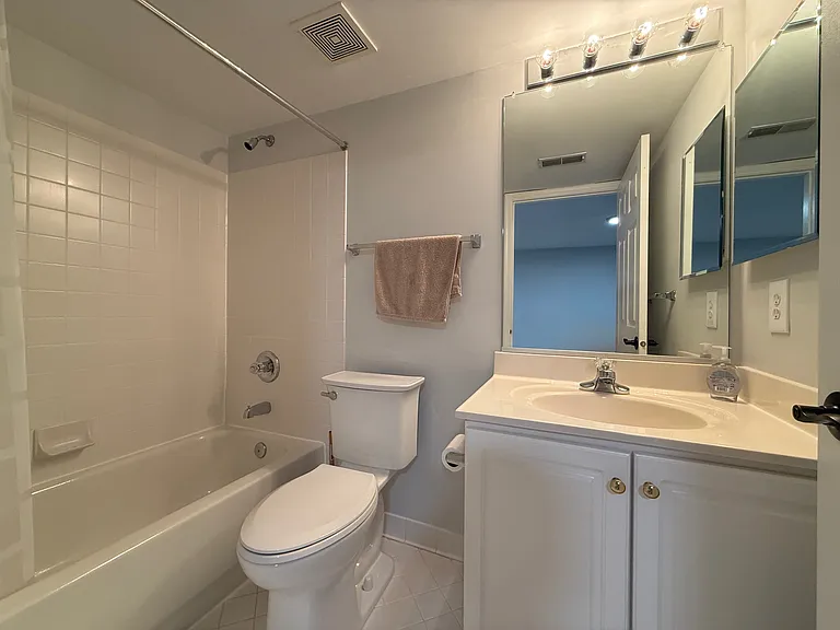 8011 Lions Crest Way — Photo 33