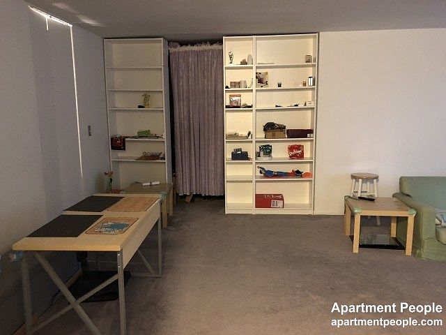 1st image of 1516 Hinman Ave APT 604