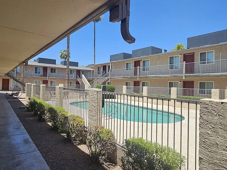 Hayden Terrace — Photo 15