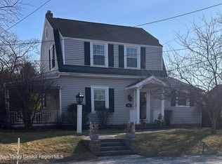 167 Lampman Ave, Port Ewen, NY 12466