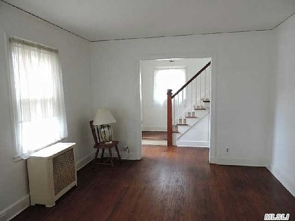 3rd image of 46 Cameron Ave
