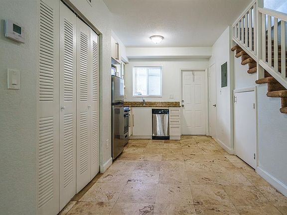 5th image of 2180 Bay Dr Unit 6B-2180-6B