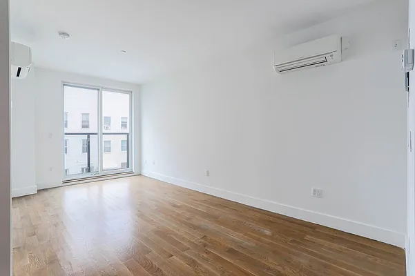 Rented by ERNY LLC | media 20