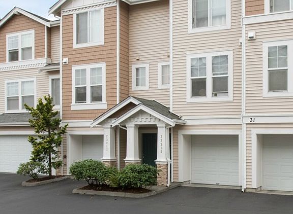 2nd image of 23215 62nd Pl S #31-3
