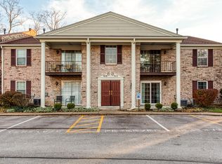 511 Logsdon Ct, Douglass Hills, KY 40243
