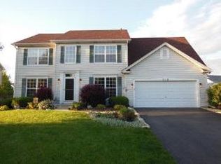 518 Clearwater Ln, Oswego, IL 60543