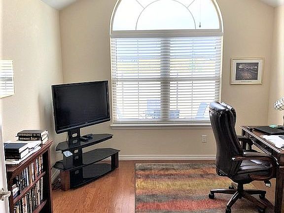 5th image of 2379 Santa Fe Dr Unit B