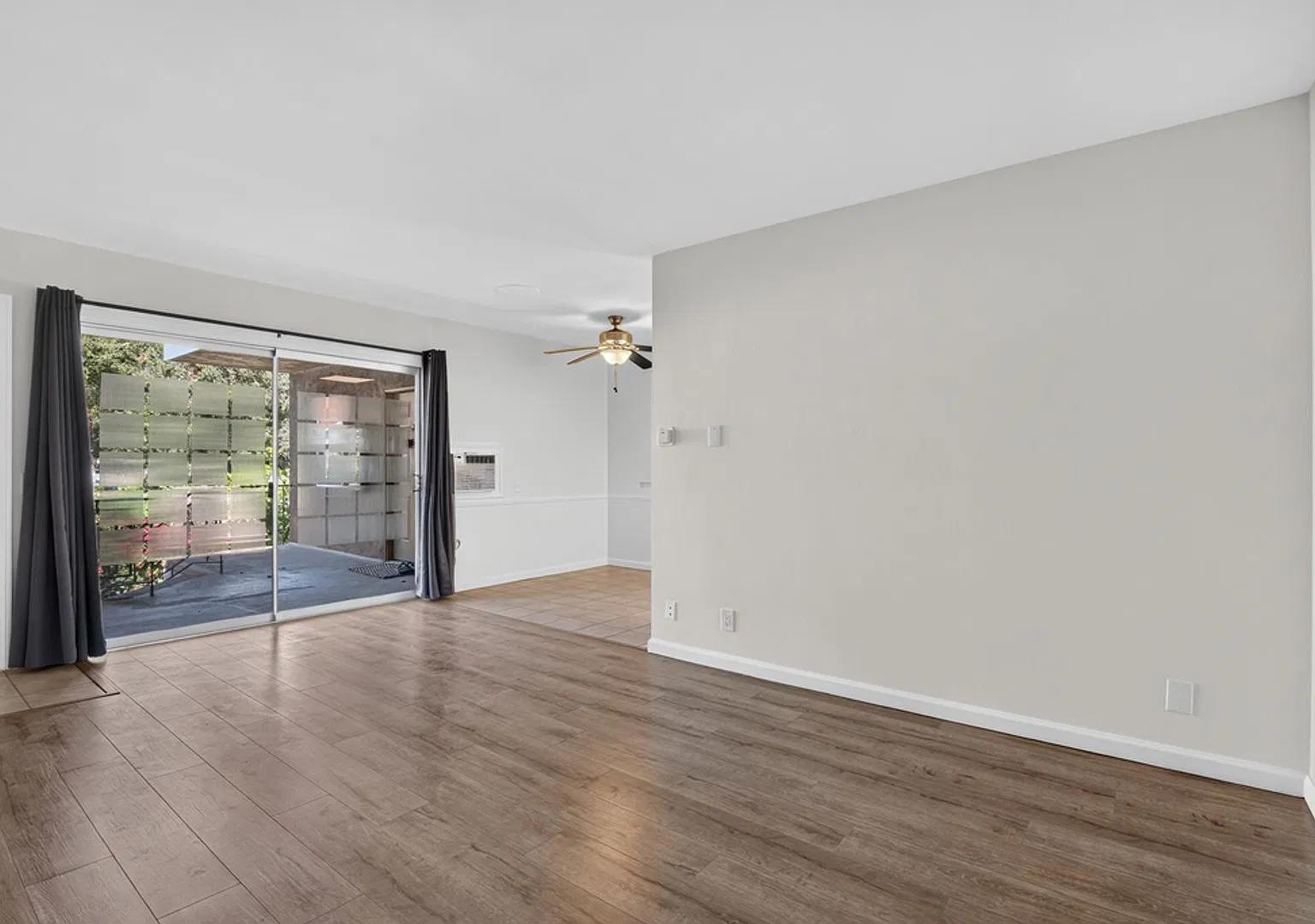 405 N Marengo Ave. — Photo 3