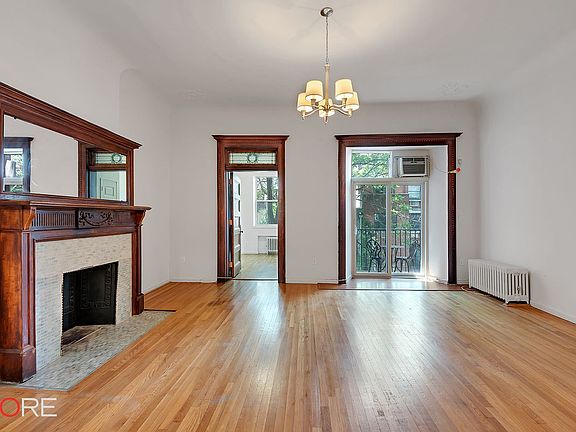 3rd image of 148 W 76th St APT 3B